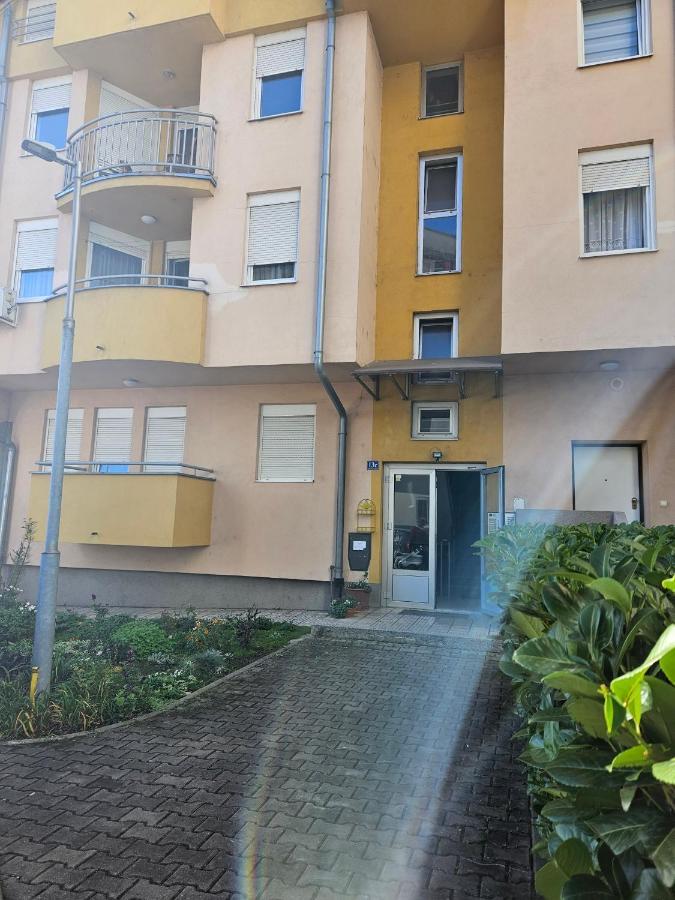 Apartman Lollita Banja Luka Esterno foto
